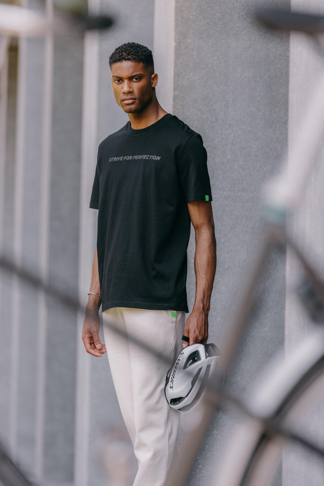 R.EV STRIVE FOR PERFECTION T-SHIRT BLACK