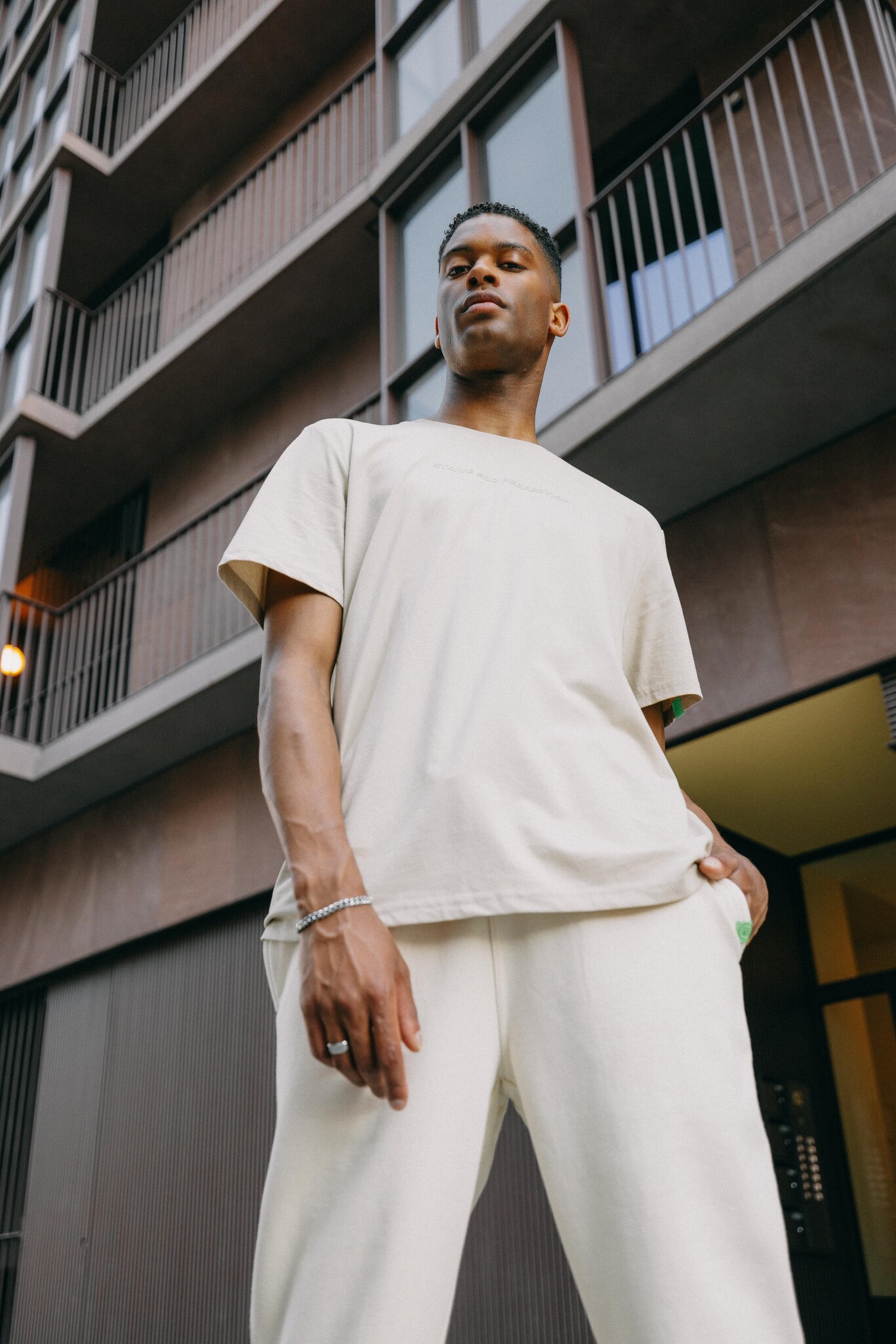 R.EV STRIVE FOR PERFECTION JOGGING PANTS NATURAL RAW