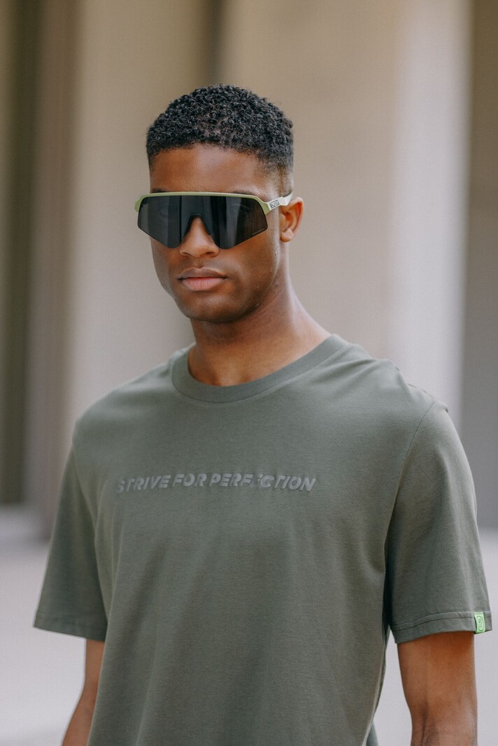 R.EV STRIVE FOR PERFECTION T-SHIRT KHAKI