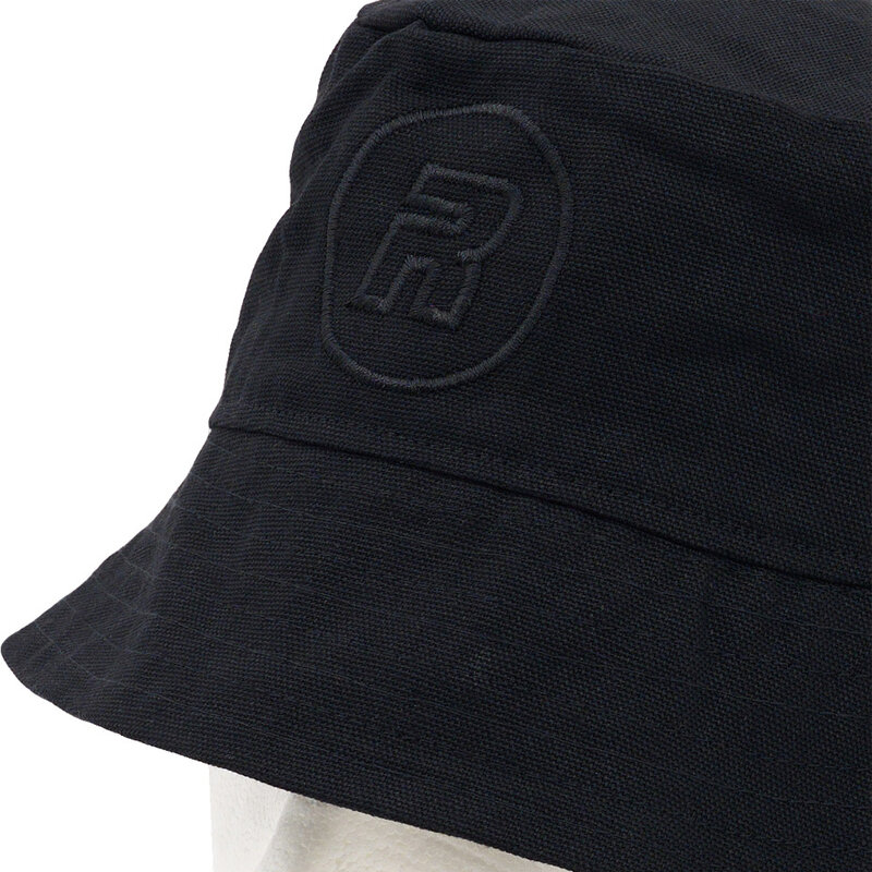 R.EV R-LOGO BUCKET HAT BLACK