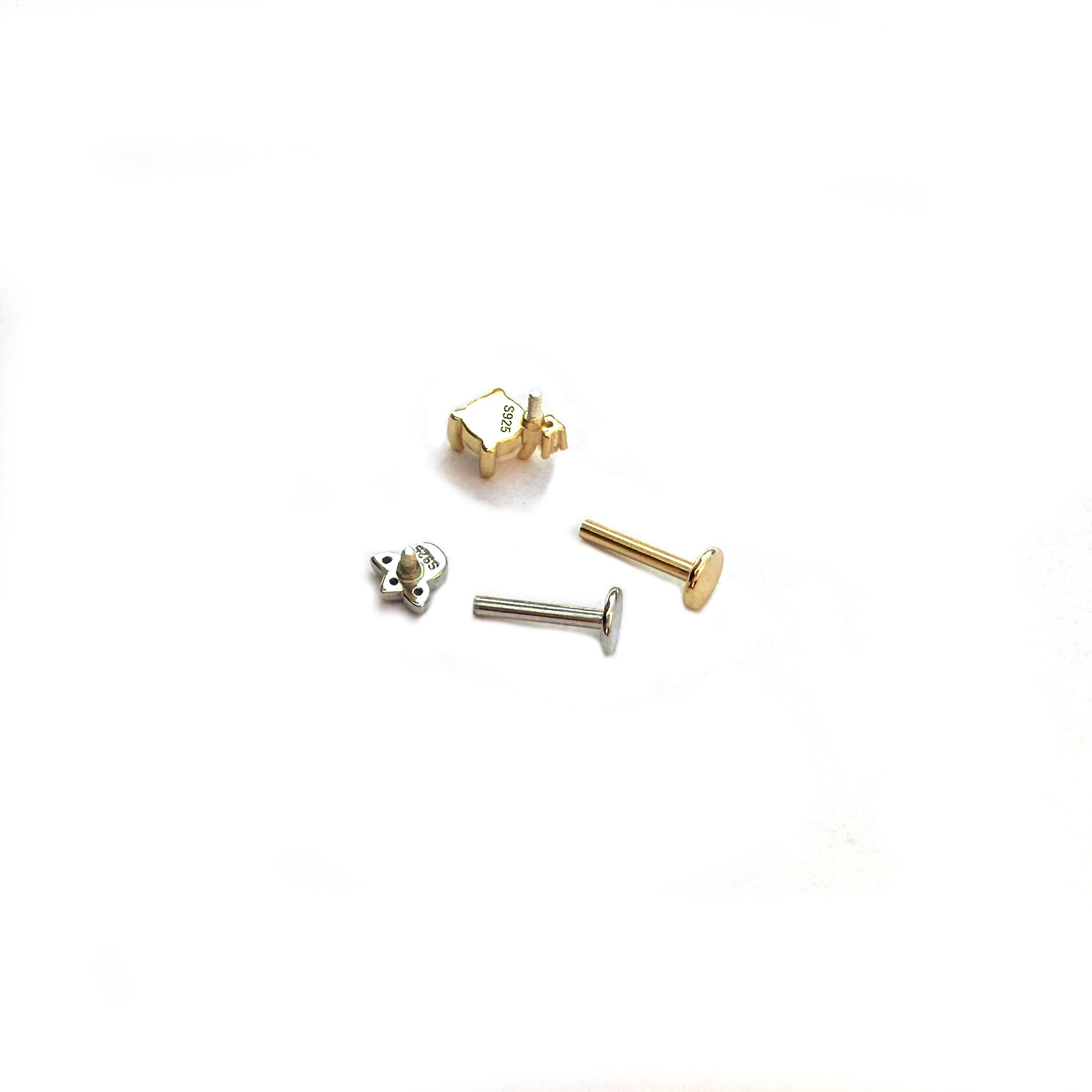 Carriez 925 zilveren gold plated piercing met lab opaal en mini zirkonia