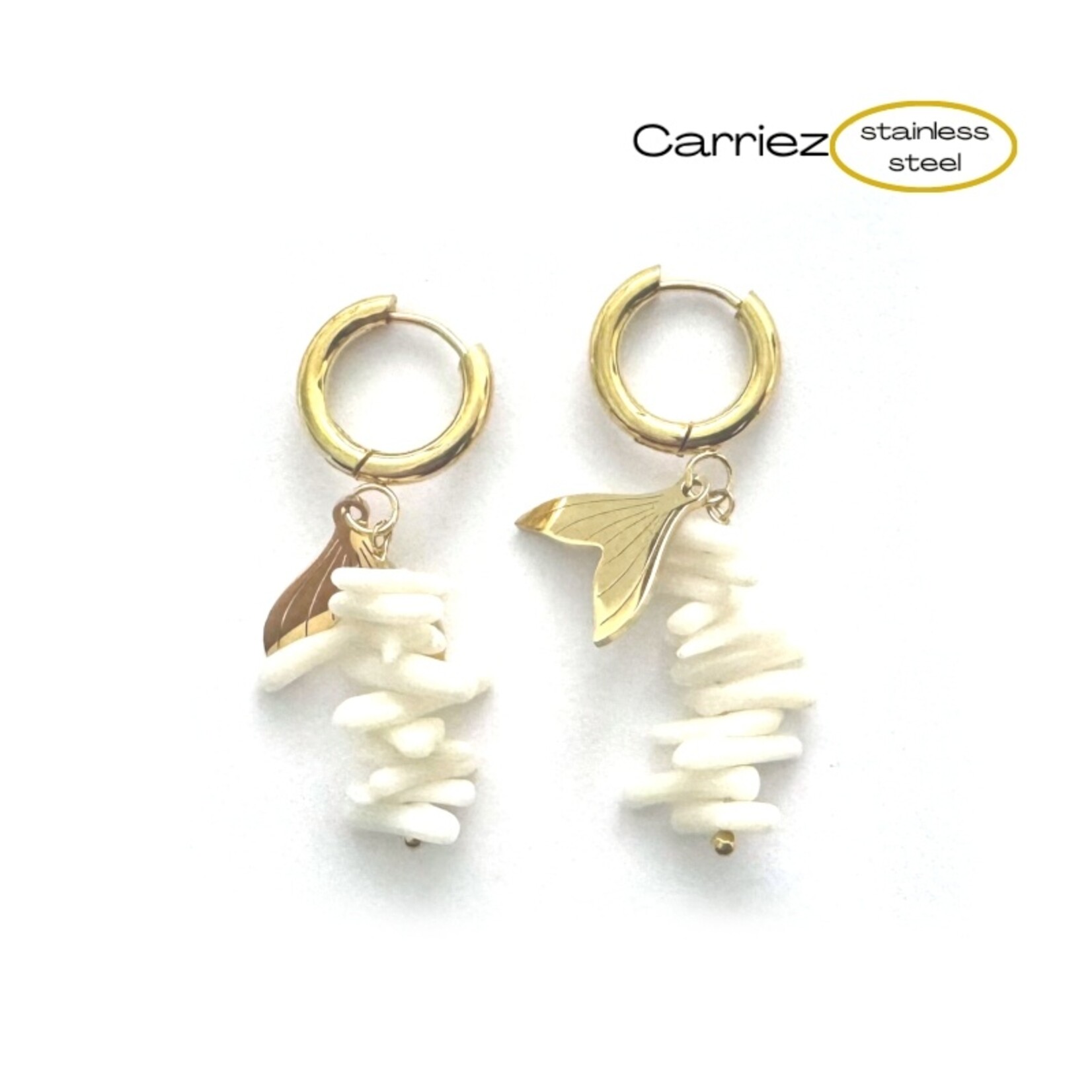 Carriez Gouden oorringen vissenstaart witte steentjes - stainless steel