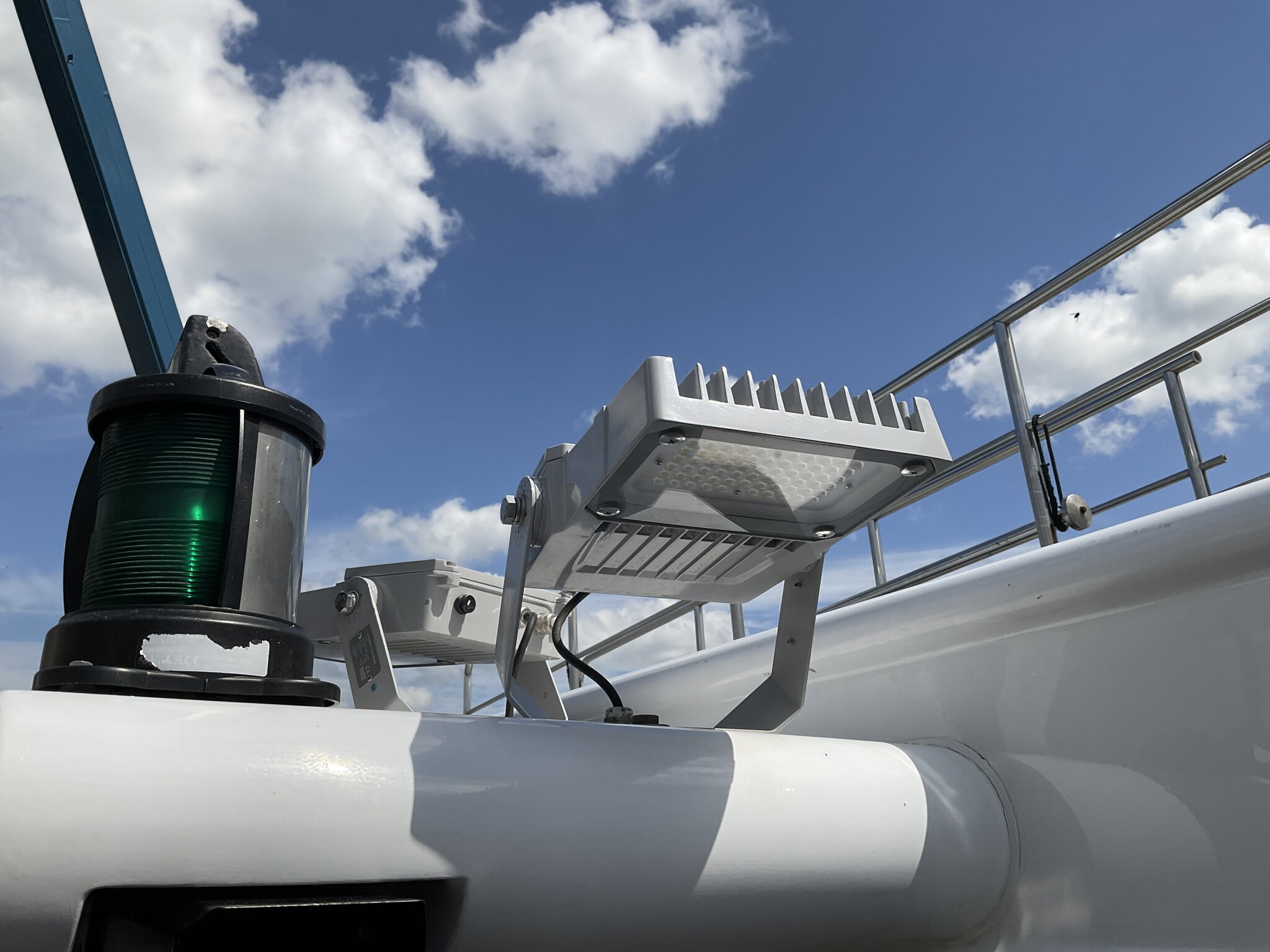 Waarom is goede maritieme verlichting essentieel voor de veiligheid op het water?