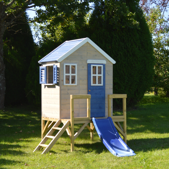Speelhuis hout op platform met glijbaan | blauw