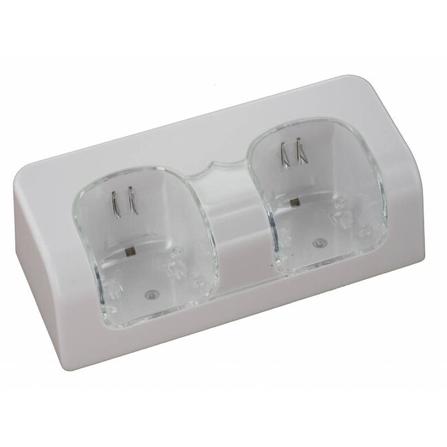 Oplaadstation met accu's voor 2 Nintendo Wii Remote controllers met/zonder MotionPlus / wit