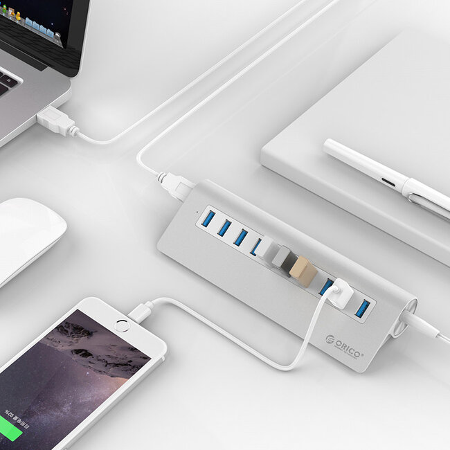 Orico desktop USB hub met 10 poorten - USB3.0 - externe 12V voeding / aluminium - 1 meter