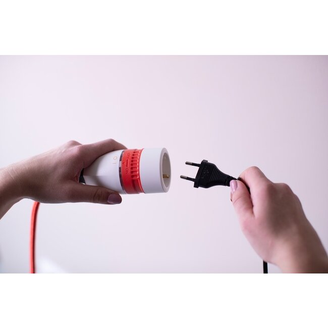 Brennenstuhl CEE 7/7 - CEE 7/3 stroom verlengkabel met draaischakelaar en nylon mantel - 3x 1,50mm / rood - 5 meter