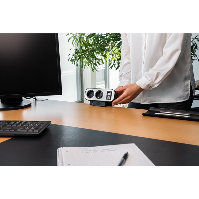 Brennenstuhl Estilo stekkerdoos met 2+8 contacten en 2x Keystone opening / zwart/grijs - 2 meter