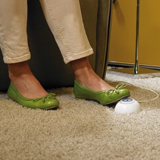 Brennenstuhl Eco-Line Comfort Switch Plus stekkerdoos met 6 (4+2) contacten en voetschakelaar / wit - 1,5 meter