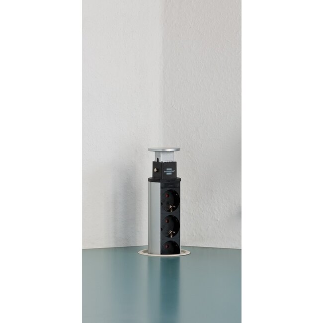 Brennenstuhl Tower Power bureau-inbouw stekkerdoos met 3 contacten en 2x USB / zilver/zwart - 2 meter