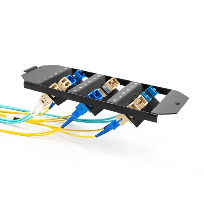Delock Optical Fiber Mounting for floor tank 18 port for SC Simplex / LC Duplex couplers black