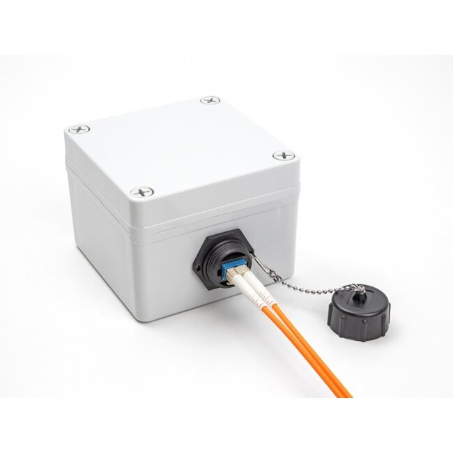 Delock Optical fiber bulit-in connector LC Duplex to LC Duplex with protective cap Single-mode IP68 dust and waterproof