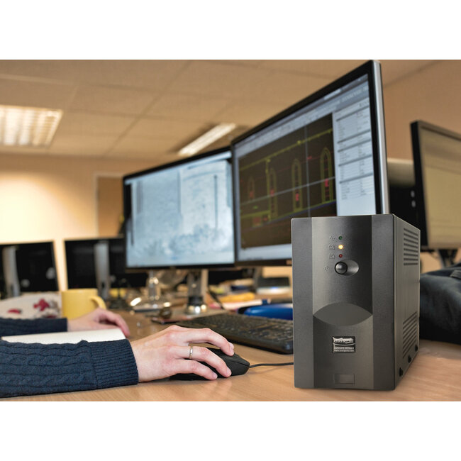 UPS met AVR -  850 VA