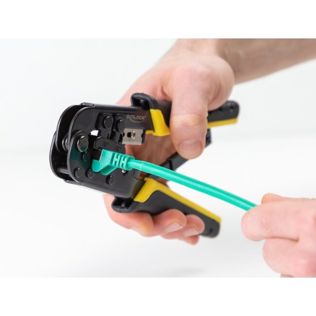 Delock Universal Crimping Tool with wire stripper for 8P (RJ45) or 6P (RJ12/11) plugs
