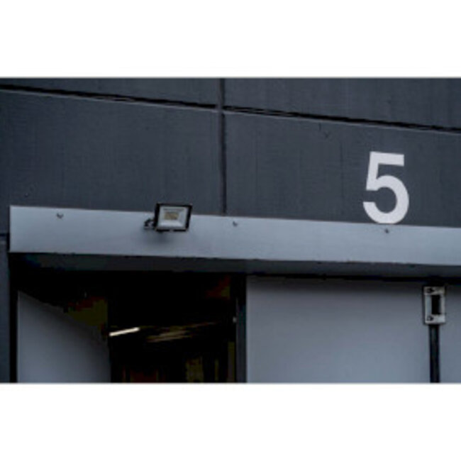 LED Spotlight JARO 3060 / LED Floodlight 20W voor buitengebruik (LED Outdoor Light voor wandmontage, met 2300lm, gemaakt van hoogwaardig aluminium, IP65)