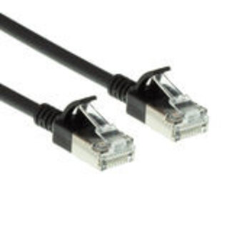 ACT ACT Zwarte 0,25 meter LSZH U/FTP CAT6A datacenter slimline patchkabel snagless met RJ45 connectoren
