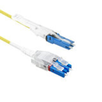 ACT ACT 1,5 meter Singlemode 9/125 OS2 Polarity Twist uniboot duplex glasvezel patchkabel met CS - LC connectoren