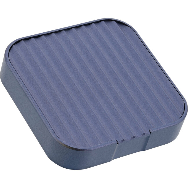 InLine® Clip Case - Magnetic USB-C enclosure for SATA III & NVMe M.2 2230 SSDs