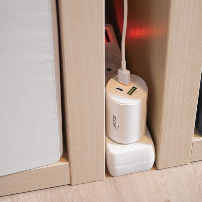 InLine USB thuislader | 2x USB-C PD + 1x USB-A QC4+ | GaN | 65W | compact