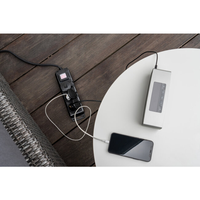 Brennenstuhl IP44 outdoor stekkerdoos | 3 contacten | schakelaar | 2 meter