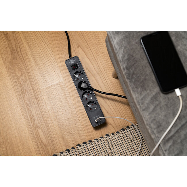 Brennenstuhl Ecolor stekkerdoos | 4 contacten | 2x USB-C | zwart | 1,5 meter
