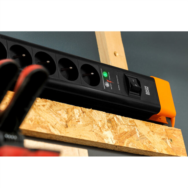 BACHMANN CONNECTUS 6xUTE, 1xSchalter 2,0m CEE7/7 Schwarz/Orange