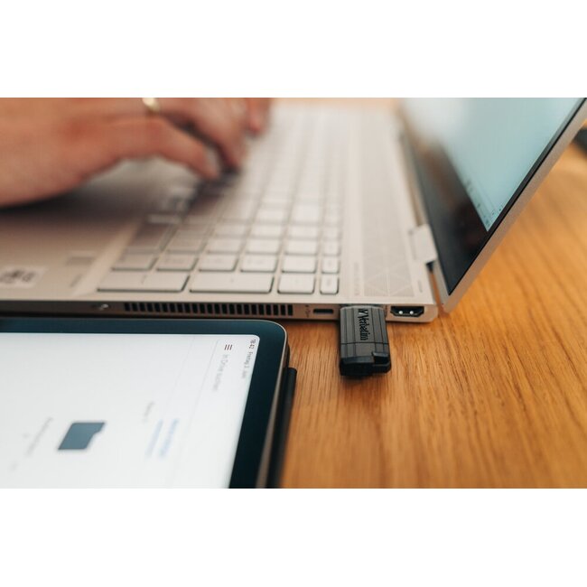 Verbatim PinStripe USB2.0 stick | 128GB