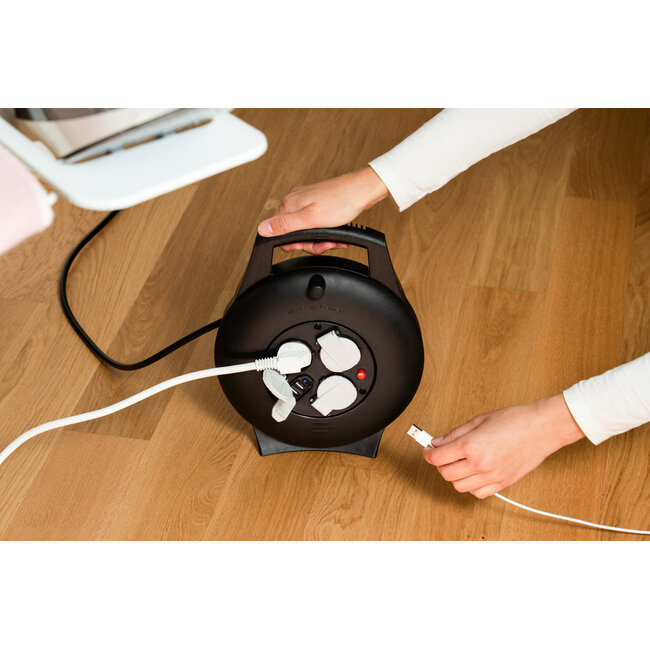 Brennenstuhl Vario-Line kabel box | 3 contacten + 2x USB-A | zwart | 10 meter