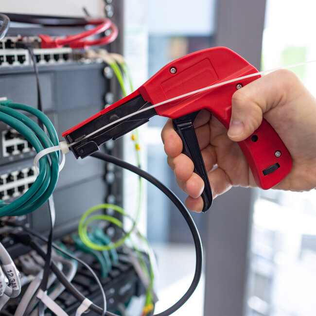 InLine® Kabelbindtang met mesje