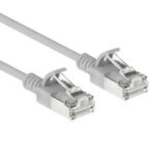 ACT ACT Grijze 7 meter LSZH S/FTP CAT6A slimline patchkabel snagless met RJ45 connectoren