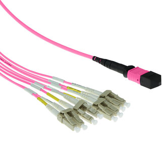 ACT ACT 5 meter Multimode 50/125 OM4 fanout patchkabel 1 X MTP female - 4 X LC duplex 8 vezels