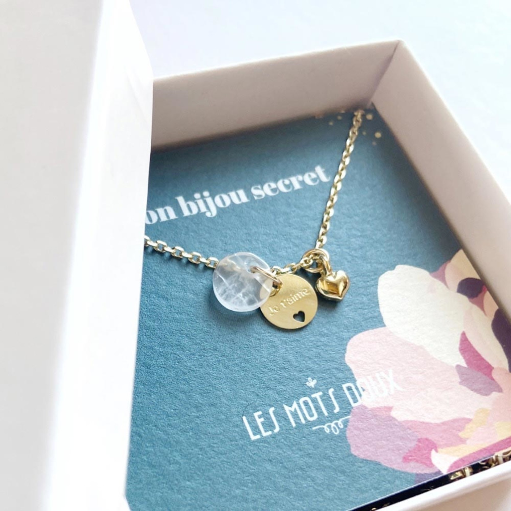 Les mots doux Collier médaille bijou secret en or