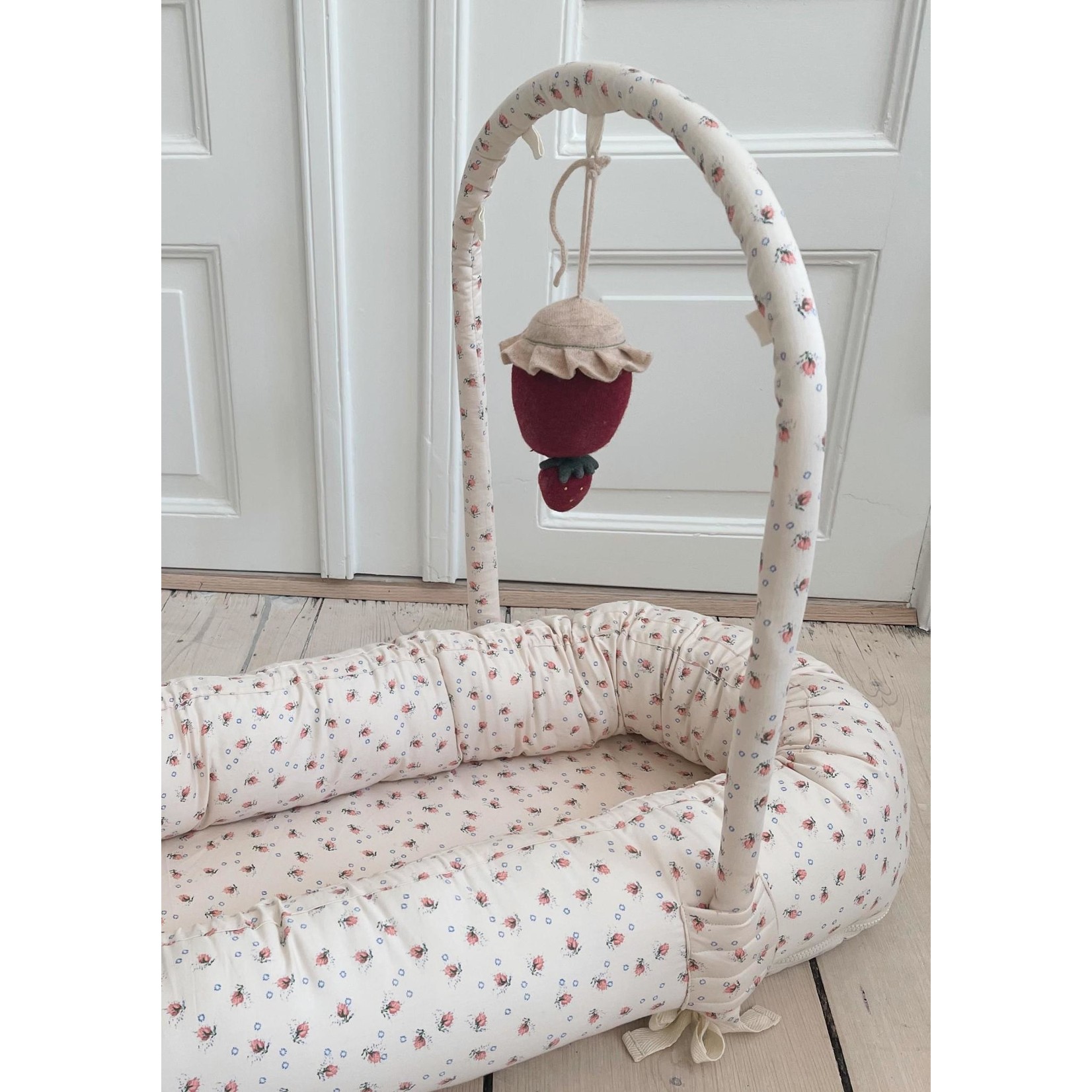 Kongessloejd Nid douillet bébé babynest avec arche de jeux