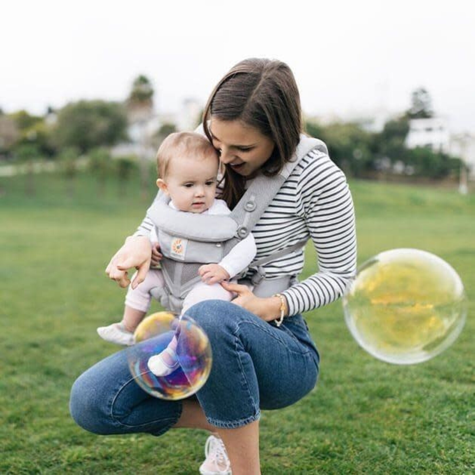 Porte bébé Adapt SoftFlex mesh d'Ergobaby - Petit Pois