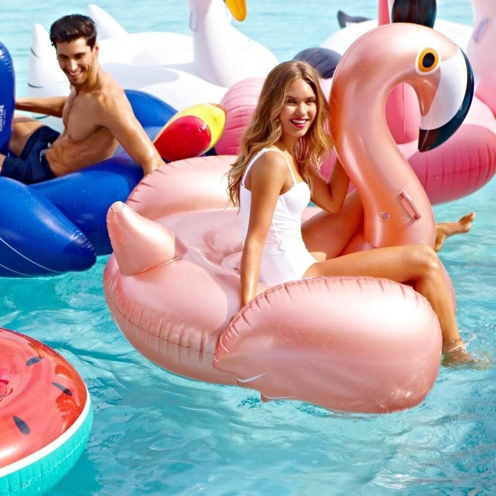 Sunnylife Bouée Géante Luxe Flamingo Rose Gold 155 cm x 155 cm x 120 cm