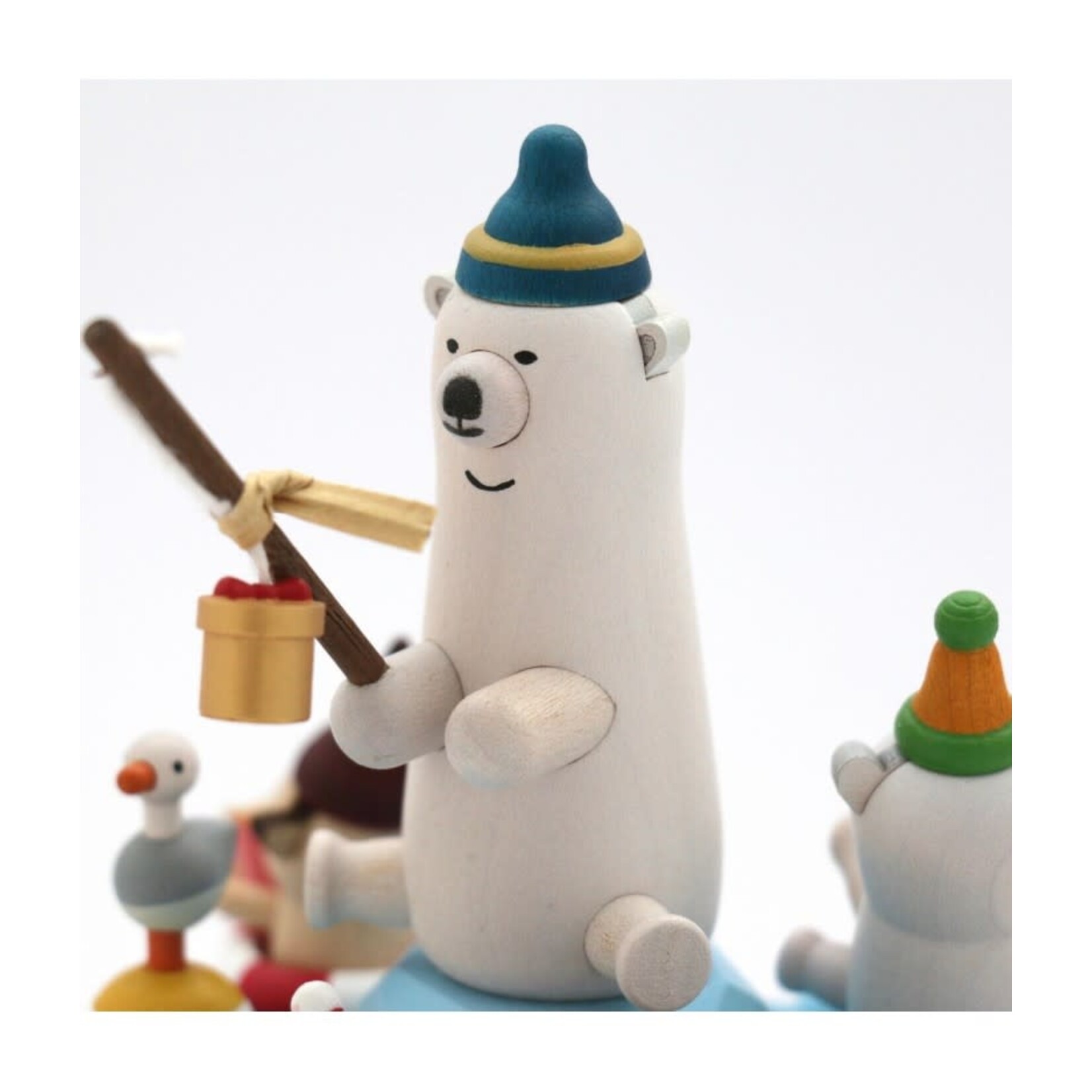 Wooderful Life Boite A Musique Polar Bear Fishing Wooderful Life