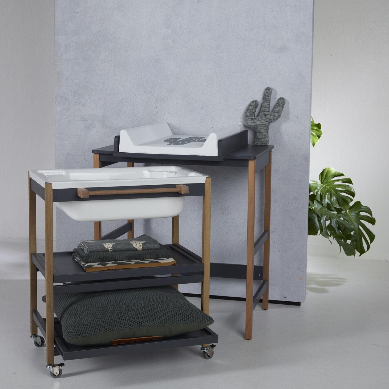 Quax Meuble Table à Langer + Bain Smart Moonshadow Naturel