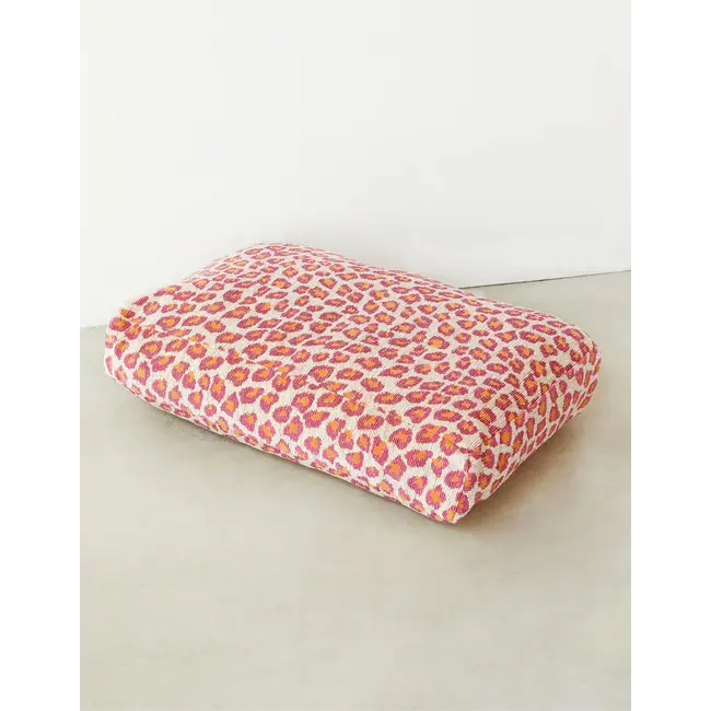 LEOPARD DOG BED - MAGENTA / BEIGE / ORANGE MAAT M