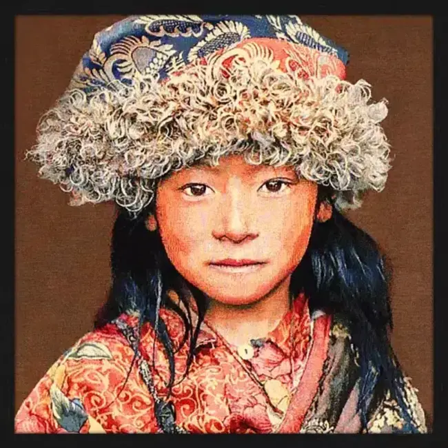 Tibetan Child Taupe 43/43 CM