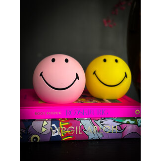 Pre order Smiley lamp Pink