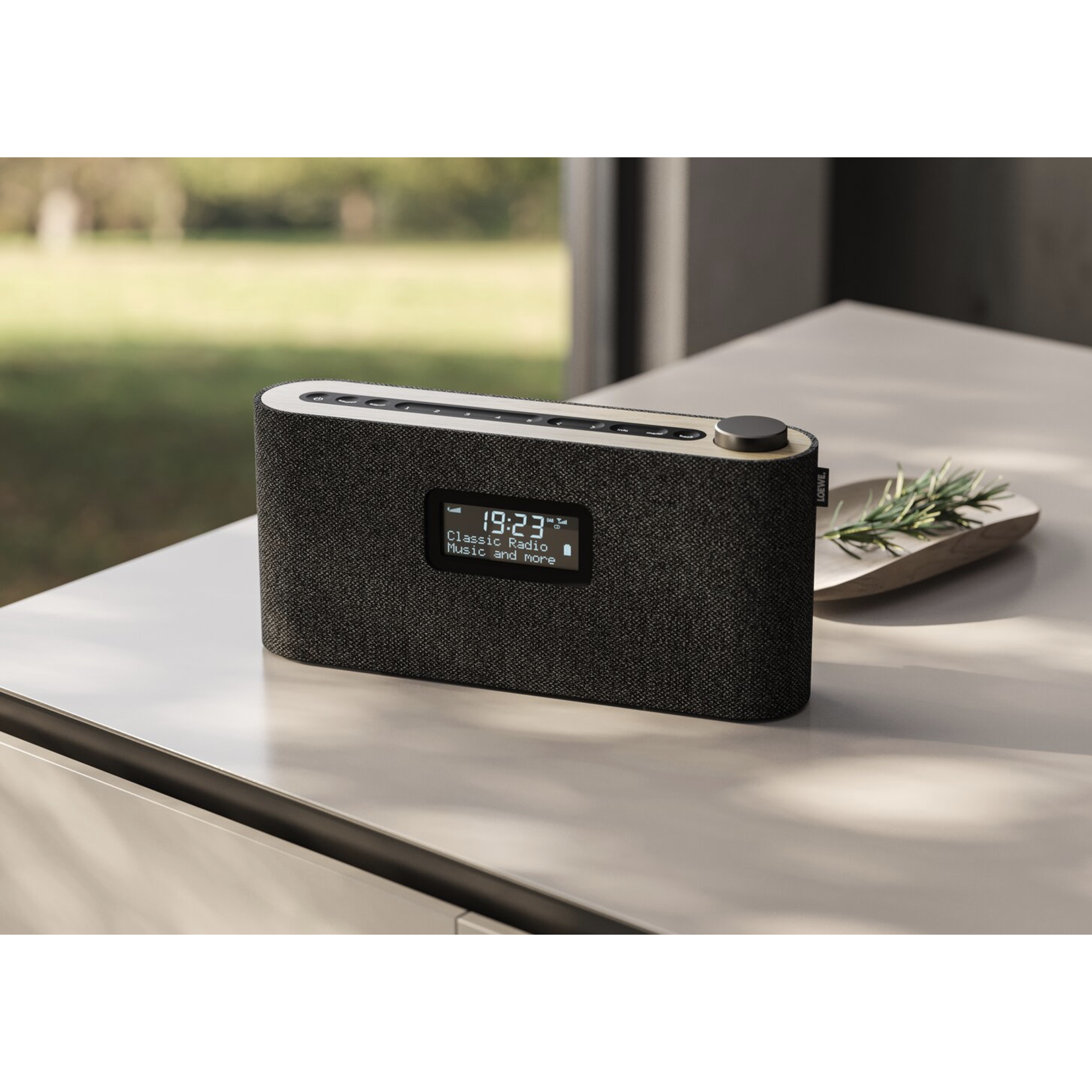 LOEWE LOEWE radio.frequency portable speaker