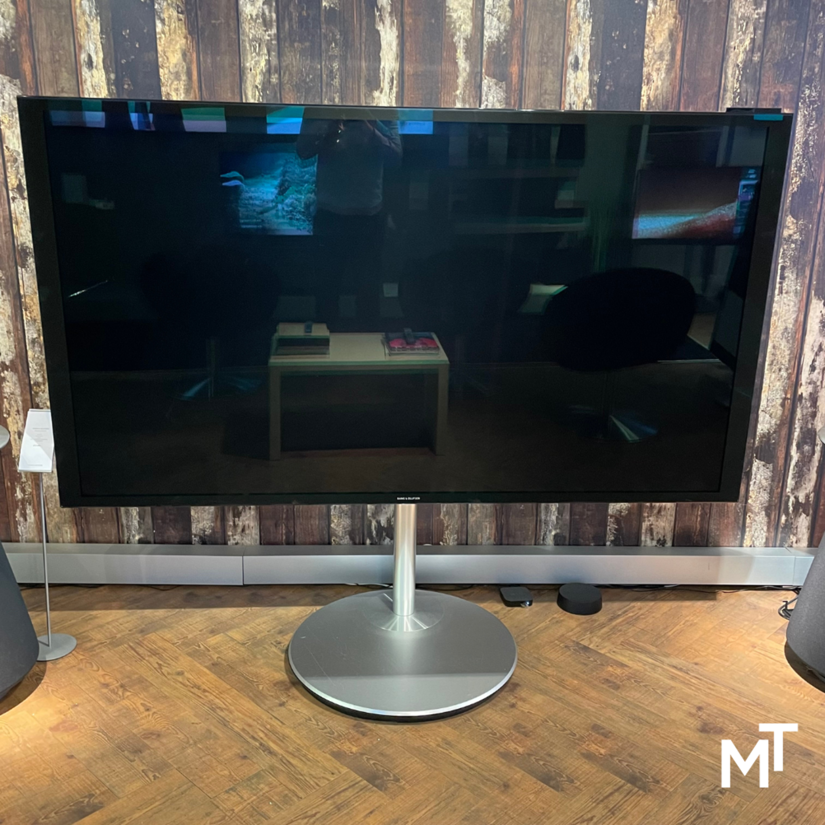定価450万円】BeoVision Avant 85型 (B&O BeoVision Avant 55 定価450万円】BeoVision Avant 85型 (B&O BeoVision Avant 55