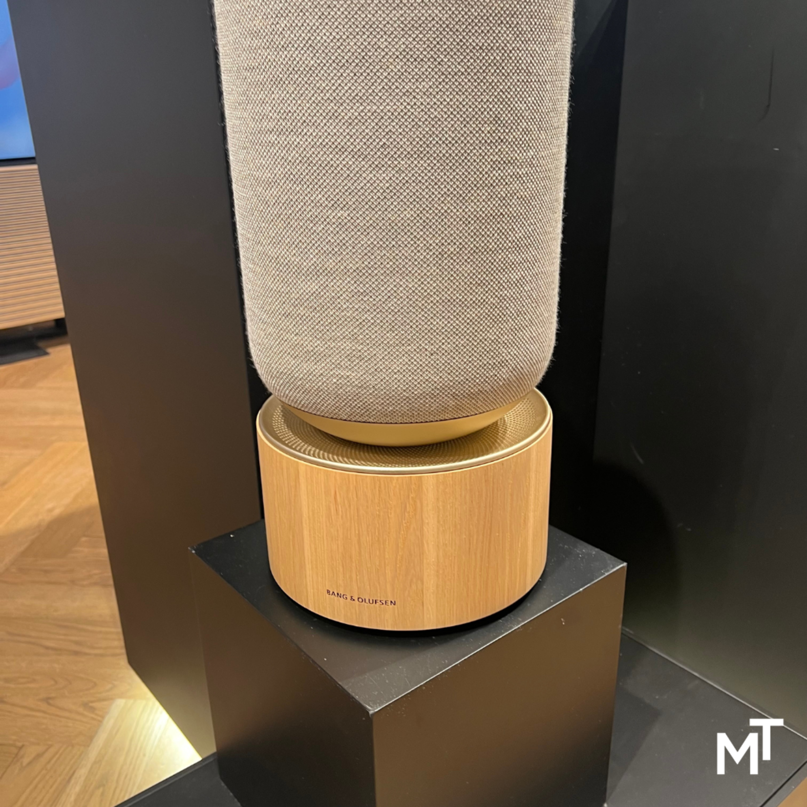 Bang & Olufsen Beosound Balance Natural Oak
