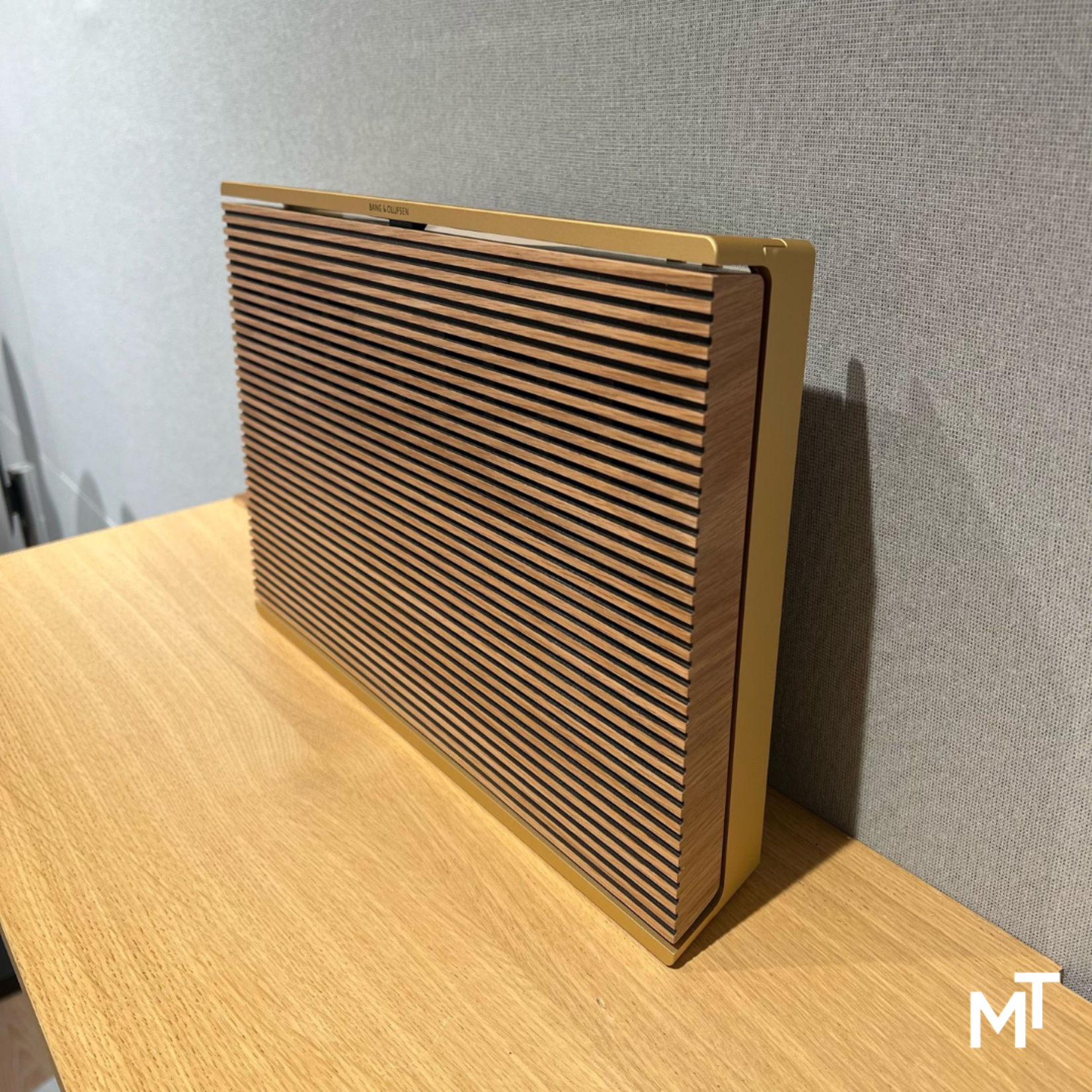 Bang & Olufsen Beosound Level Gold Tone DEMO