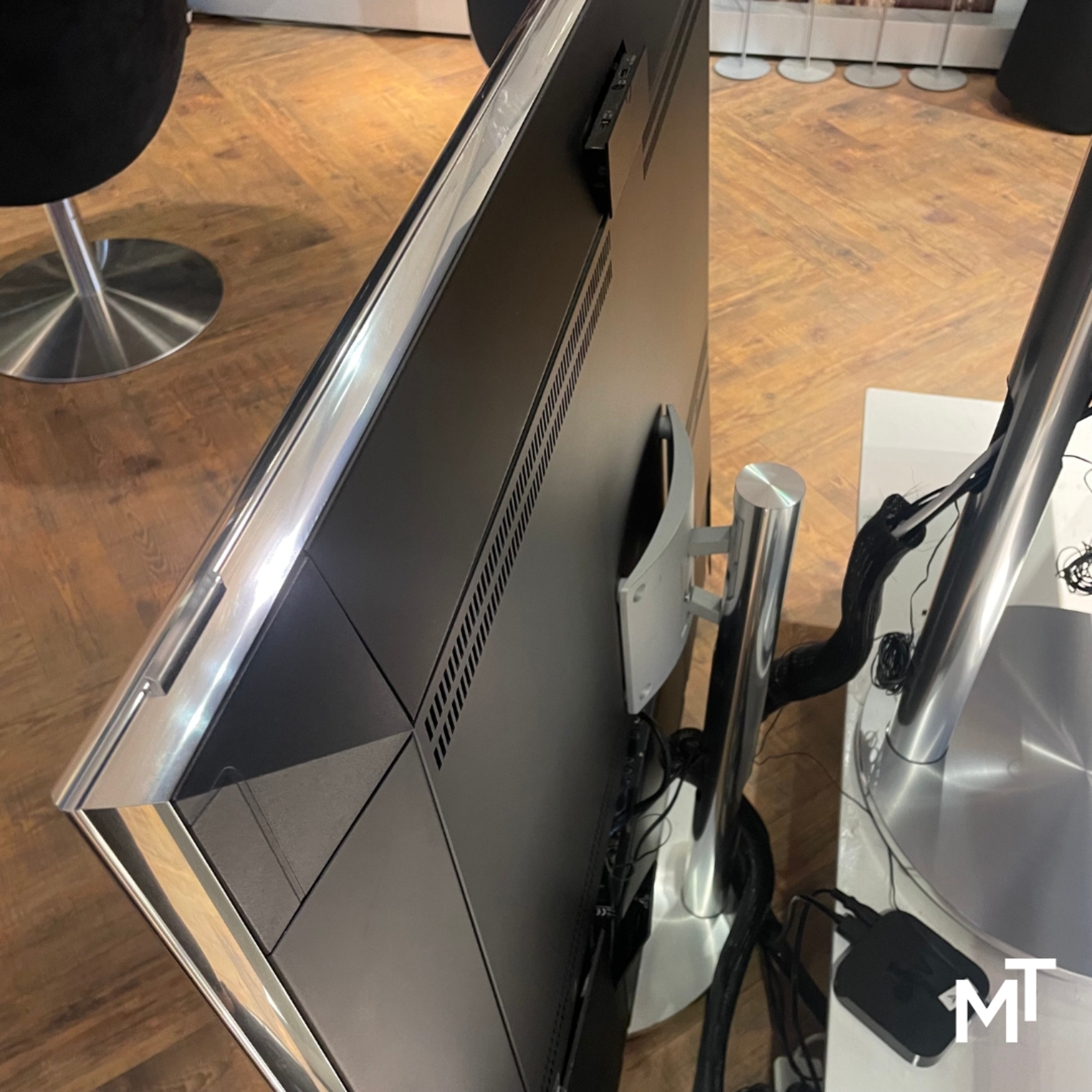 Bang & Olufsen Beovison 11-46
