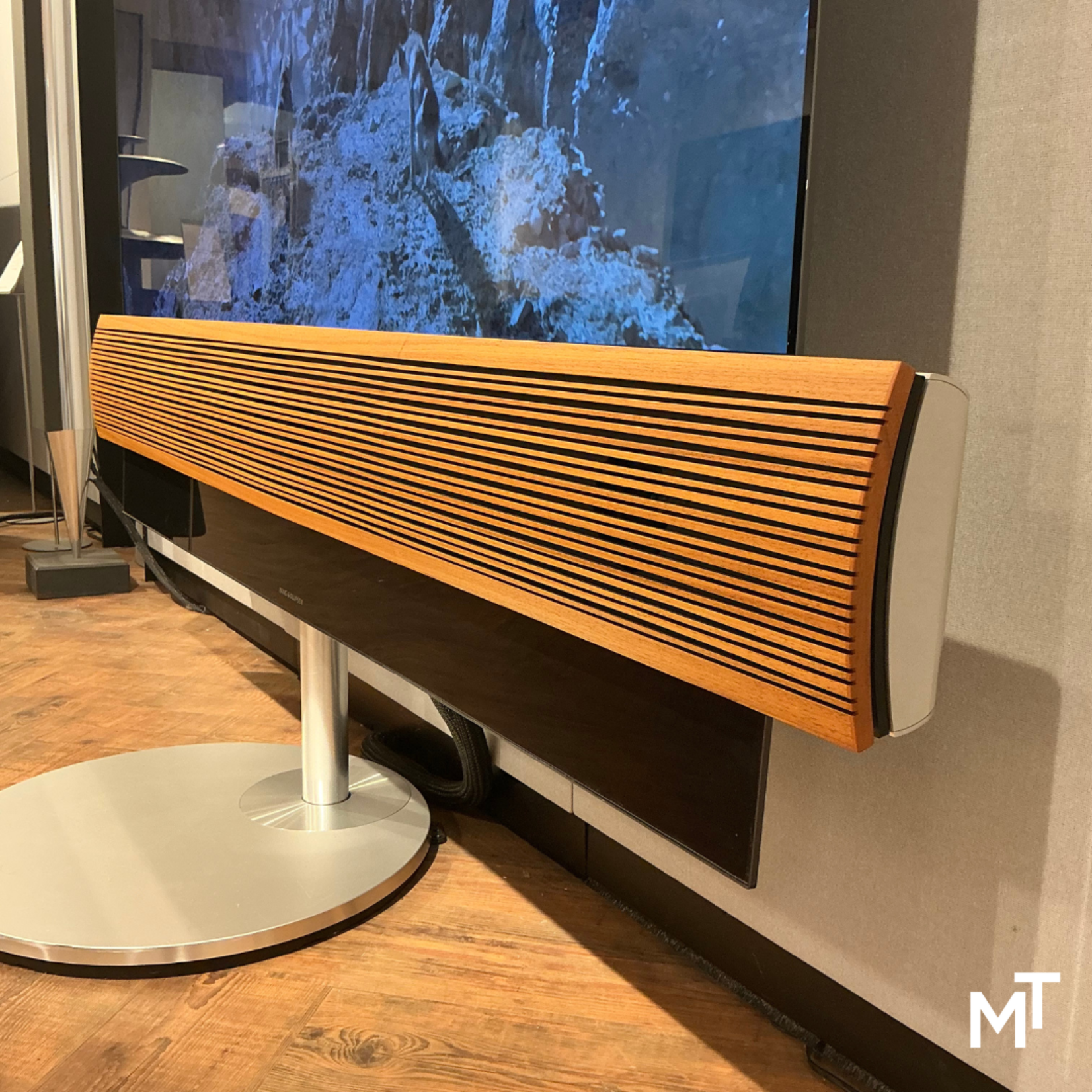 Bang & Olufsen Beovision Eclipse 65" MK2