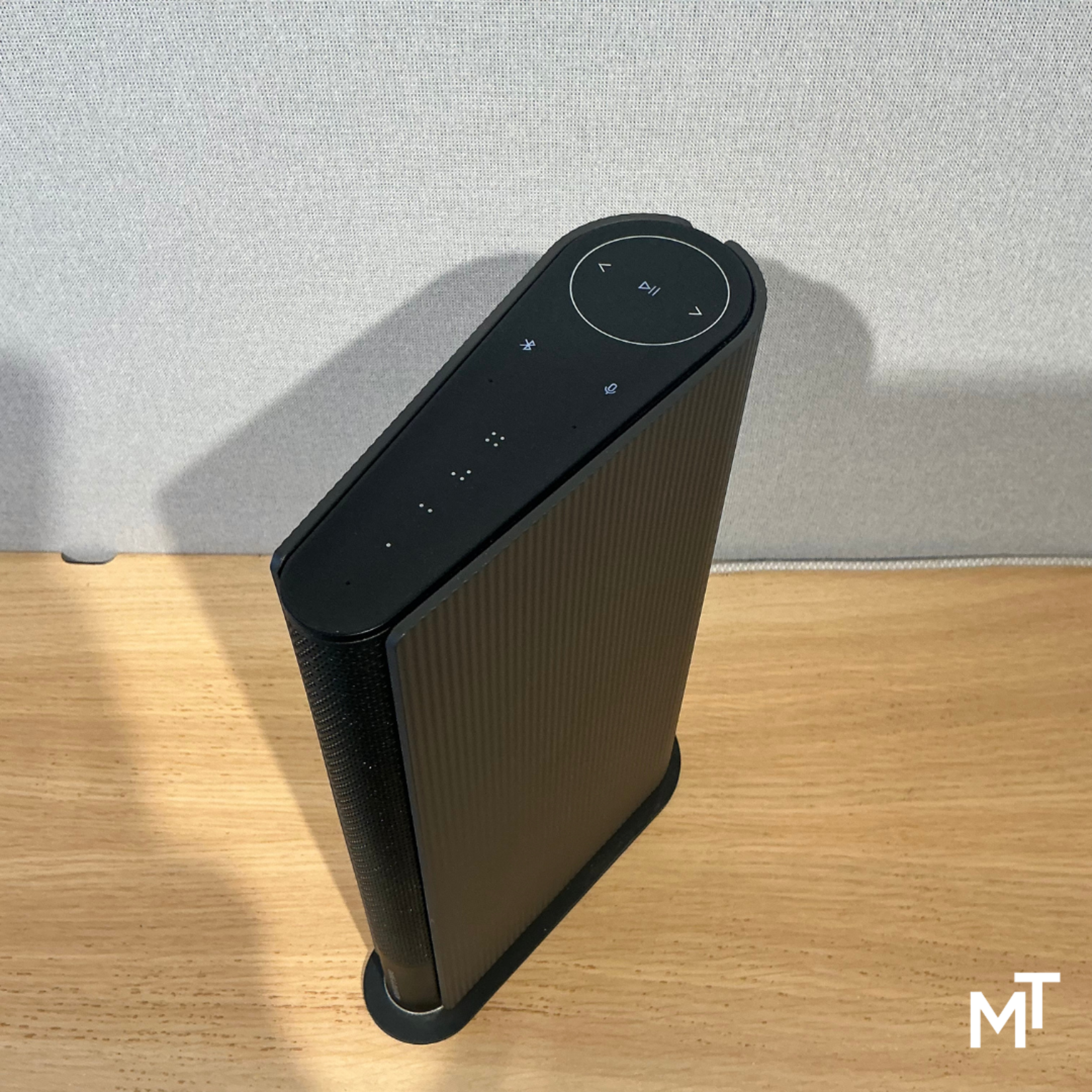 Bang & Olufsen Bang & Olufsen Beosound Emerge Black Op=Op