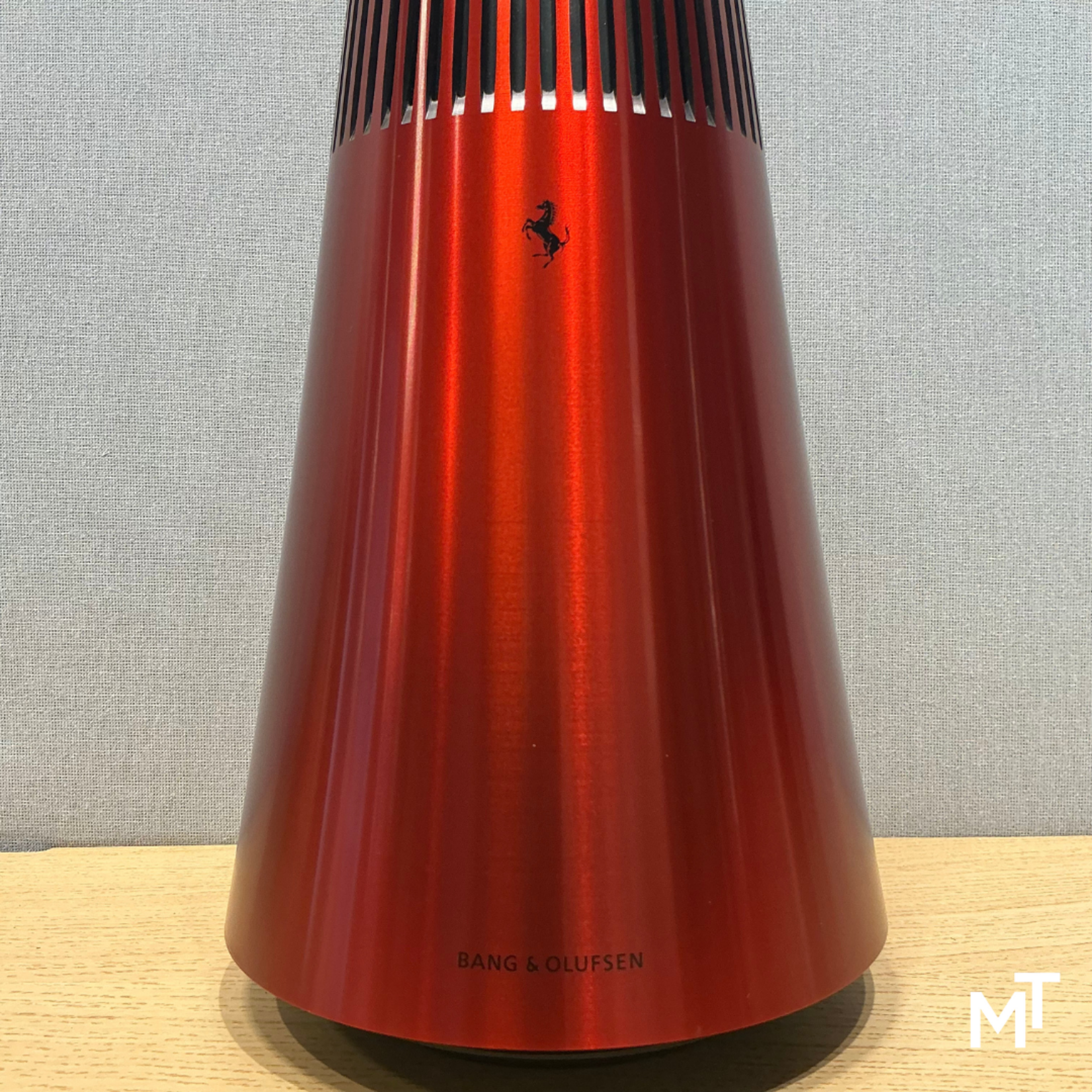 Bang & Olufsen Beosound 2 3rd gen Limited Edition Ferrari