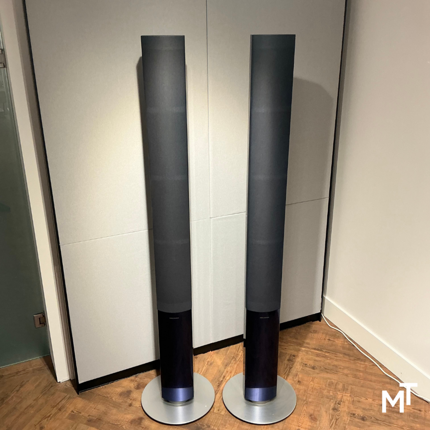 Bang & Olufsen Beolab 1 Blue