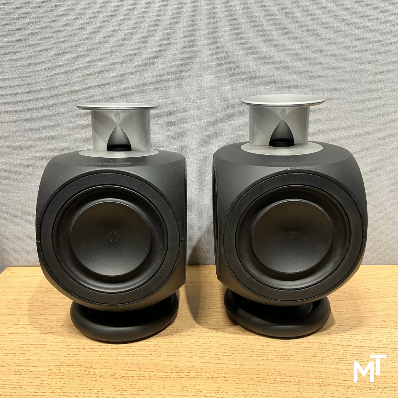 Bang & Olufsen Beolab 3 Black